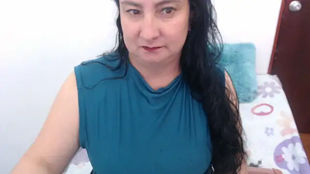 Snapshot of Ashyle chatting on 02/15/26, 07:24 Ashyle online show from 02/15/26, 07:24