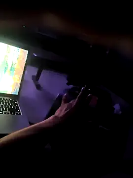 WyzwolonyMen online show from 09/18/25, 01:08