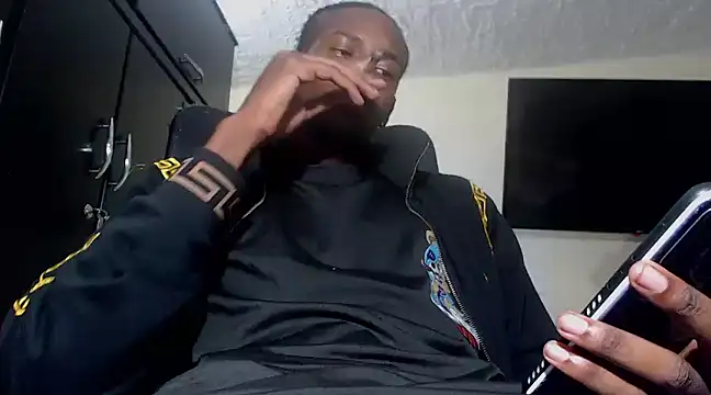Snapshot of Real1jc chatting on 12/30/24, 07:15 Real1jc online show from 12/30/24, 07:15