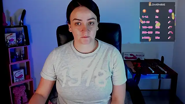 sara goodgirl13 online show from 09/28/25, 01:18