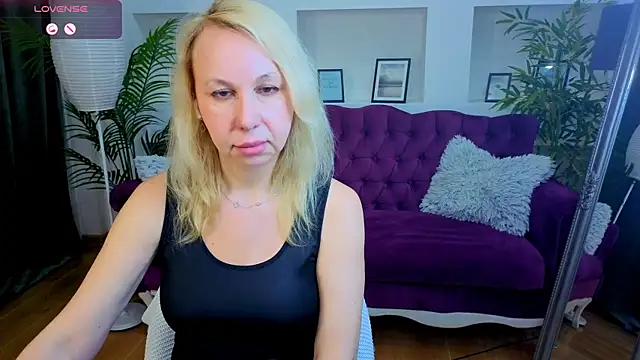 Anny Jey  online show from 05/02/26, 07:08