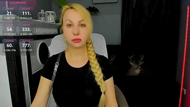 Snapshot of Anny_Jey_ chatting on 03/03/25, 06:03 Anny Jey online show from 03/03/25, 06:03