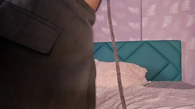 Moony 14 online show from 11/02/25, 01:16