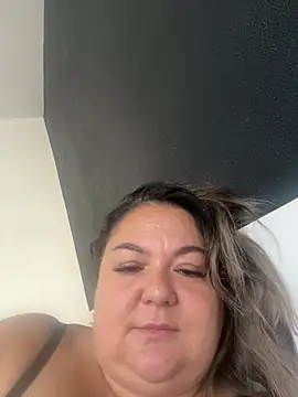 MikyVesela online show from 07/06/26, 07:37
