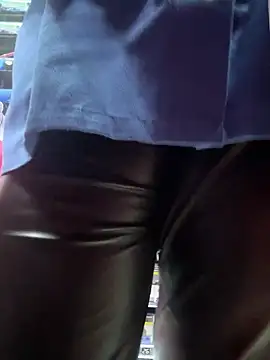 Snapshot of MikyVesela chatting on 12/06/24, 05:49 MikyVesela online show from 12/06/24, 05:49