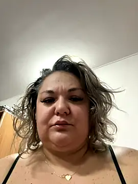 MikyVesela online show from 11/28/25, 05:46