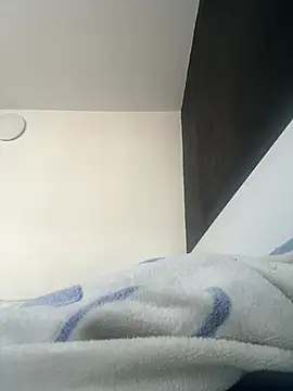 MikyVesela online show from 04/18/26, 07:33