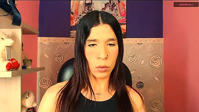 Snapshot of SaraSofia44 chatting on 03/11/25, 05:13 SaraSofia44 online show from 03/11/25, 05:13