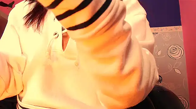 Snapshot of SaraSofia44 chatting on 03/15/25, 09:41 SaraSofia44 online show from 03/15/25, 09:41