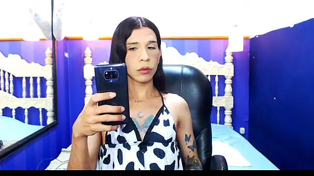 Snapshot of SaraSofia44 chatting on 10/03/25, 01:42 SaraSofia44 online show from 10/03/25, 01:42