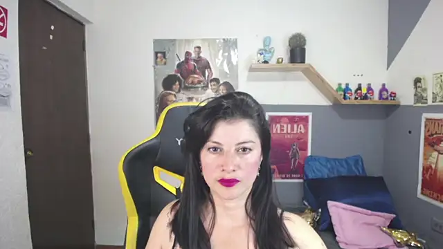 Snapshot of Aliiz_01 chatting on 06/05/26, 07:08 Aliiz 01 online show from 06/05/26, 07:08