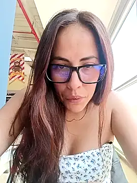 Snapshot of Lena-32 chatting on 01/15/25, 05:05 Lena-32 online show from 01/15/25, 05:05