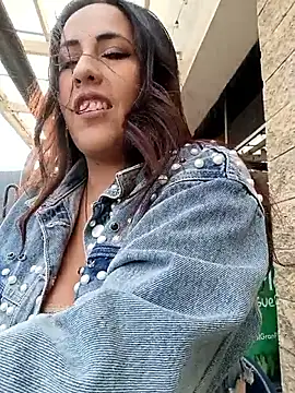 Snapshot of Lena-32 chatting on 02/20/26, 09:28 Lena-32 online show from 02/20/26, 09:28