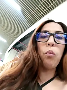 Snapshot of Lena-32 chatting on 02/14/25, 03:36 Lena-32 online show from 02/14/25, 03:36