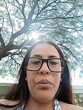 Snapshot of Lena-32 chatting on 01/11/25, 03:52 Lena-32 online show from 01/11/25, 03:52