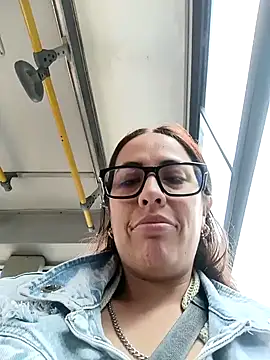 Snapshot of Lena-32 chatting on 12/28/24, 03:37 Lena-32 online show from 12/28/24, 03:37