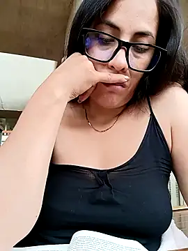 Snapshot of Lena-32 chatting on 12/06/24, 07:39 Lena-32 online show from 12/06/24, 07:39