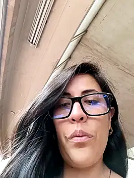 Snapshot of Lena-32 chatting on 12/17/24, 08:10 Lena-32 online show from 12/17/24, 08:10