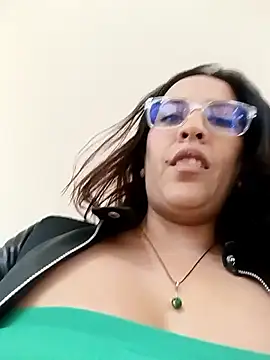 Lena-32 online show from 04/01/26, 11:01