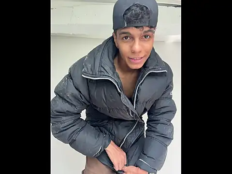 Snapshot of james_dreams_ chatting on 04/03/26, 06:47 james dreams online show from 04/03/26, 06:47