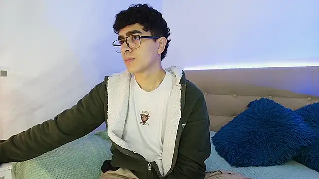  nickconnor01 online show from 11/24/25, 08:09