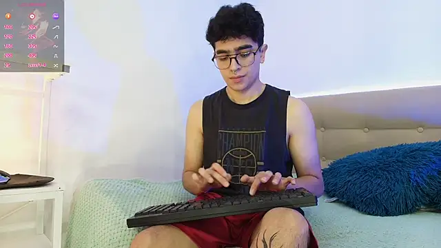  nickconnor01 online show from 11/21/25, 11:48