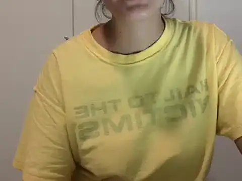 isabellalisa online show from 02/12/25, 03:18