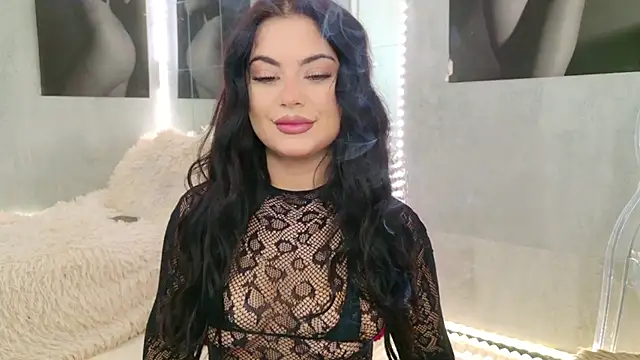 celia chanel online show from 10/24/25, 04:44