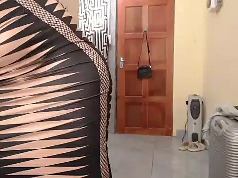 SALTRYHIPS29x online show from 10/21/25, 11:42