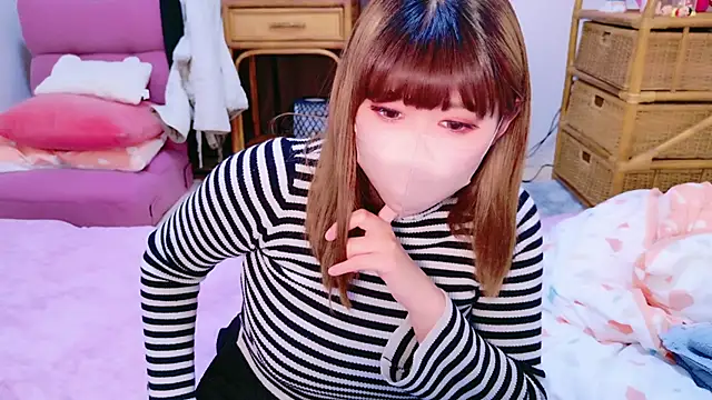 Snapshot of Megu_Melon chatting on 03/12/25, 11:32 Megu Melon online show from 03/12/25, 11:32