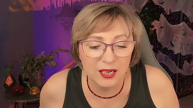 sugar vivien online show from 10/19/25, 02:31