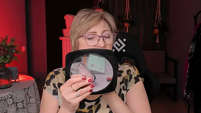 sugar vivien online show from 03/12/25, 09:02