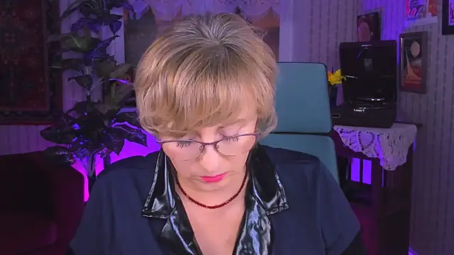 sugar vivien online show from 09/11/25, 01:11