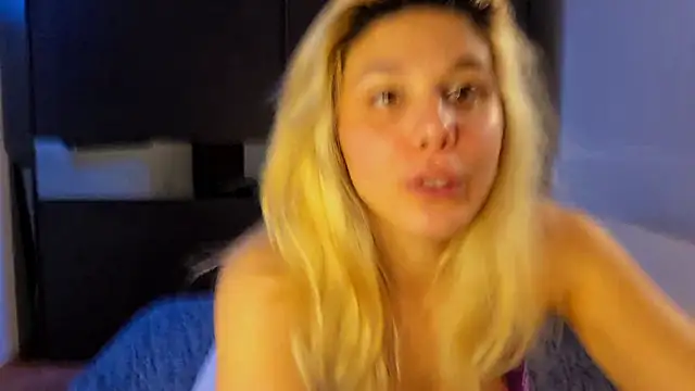 LeylaRosse online show from 04/10/26, 07:59