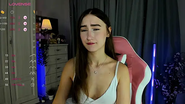 Milemissy online show from 11/28/25, 04:23