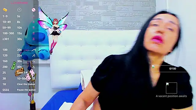 Snapshot of HorniestMilf chatting on 11/20/25, 08:20 HorniestMilf online show from 11/20/25, 08:20