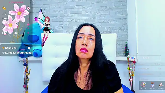 Snapshot of HorniestMilf chatting on 11/05/25, 11:19 HorniestMilf online show from 11/05/25, 11:19