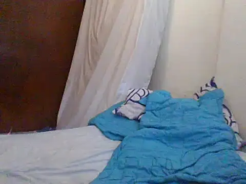 Snapshot of osiyes chatting on 02/26/26, 02:17 osiyes online show from 02/26/26, 02:17