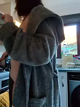 Snapshot of Joinus1988 chatting on 01/02/25, 09:33 Joinus1988 online show from 01/02/25, 09:33