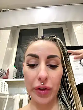 TwixCouple online show from 12/01/25, 06:42