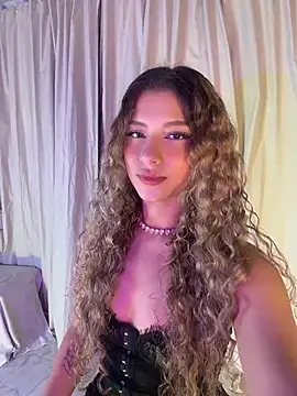 Snapshot of Melina-Smith chatting on 06/19/26, 09:53 Melina-Smith online show from 06/19/26, 09:53