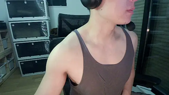 Tkcqcc online show from 03/26/26, 03:21