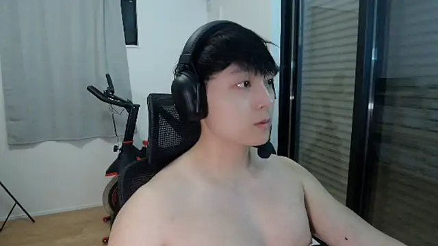 Tkcqcc online show from 10/11/25, 01:34