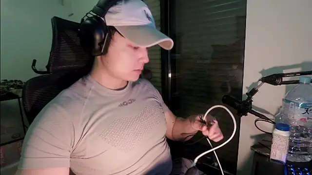 Tkcqcc online show from 05/01/26, 03:39