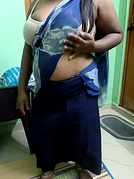 Snapshot of tamil_monasexy chatting on 11/28/25, 10:10 tamil monasexy online show from 11/28/25, 10:10