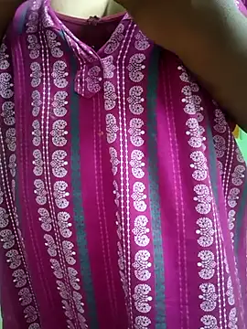 Snapshot of tamil_monasexy chatting on 11/28/25, 01:39 tamil monasexy online show from 11/28/25, 01:39