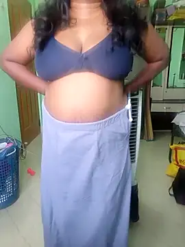 Snapshot of tamil_monasexy chatting on 05/23/26, 06:01 tamil monasexy online show from 05/23/26, 06:01