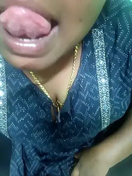 Snapshot of tamil_monasexy chatting on 01/28/25, 08:36 tamil monasexy online show from 01/28/25, 08:36