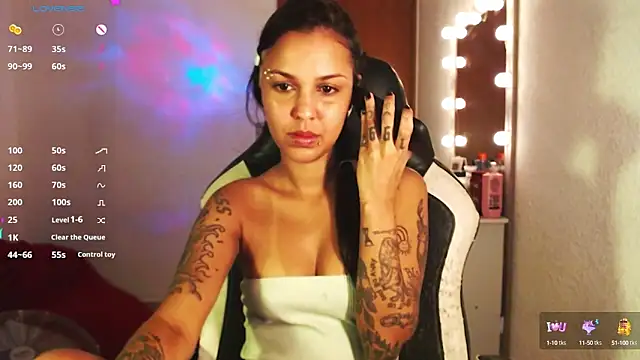 Snapshot of poliannaxx chatting on 12/04/24, 12:02 poliannaxx online show from 12/04/24, 12:02