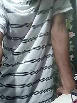 Snapshot of Shivaa- chatting on 02/16/26, 04:05 Shivaa- online show from 02/16/26, 04:05